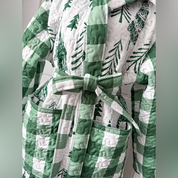 Handmade 🧵 🪡 Upcycled Evergreen Rhinestone Embellished Robe Coat - Picture 7 of 12